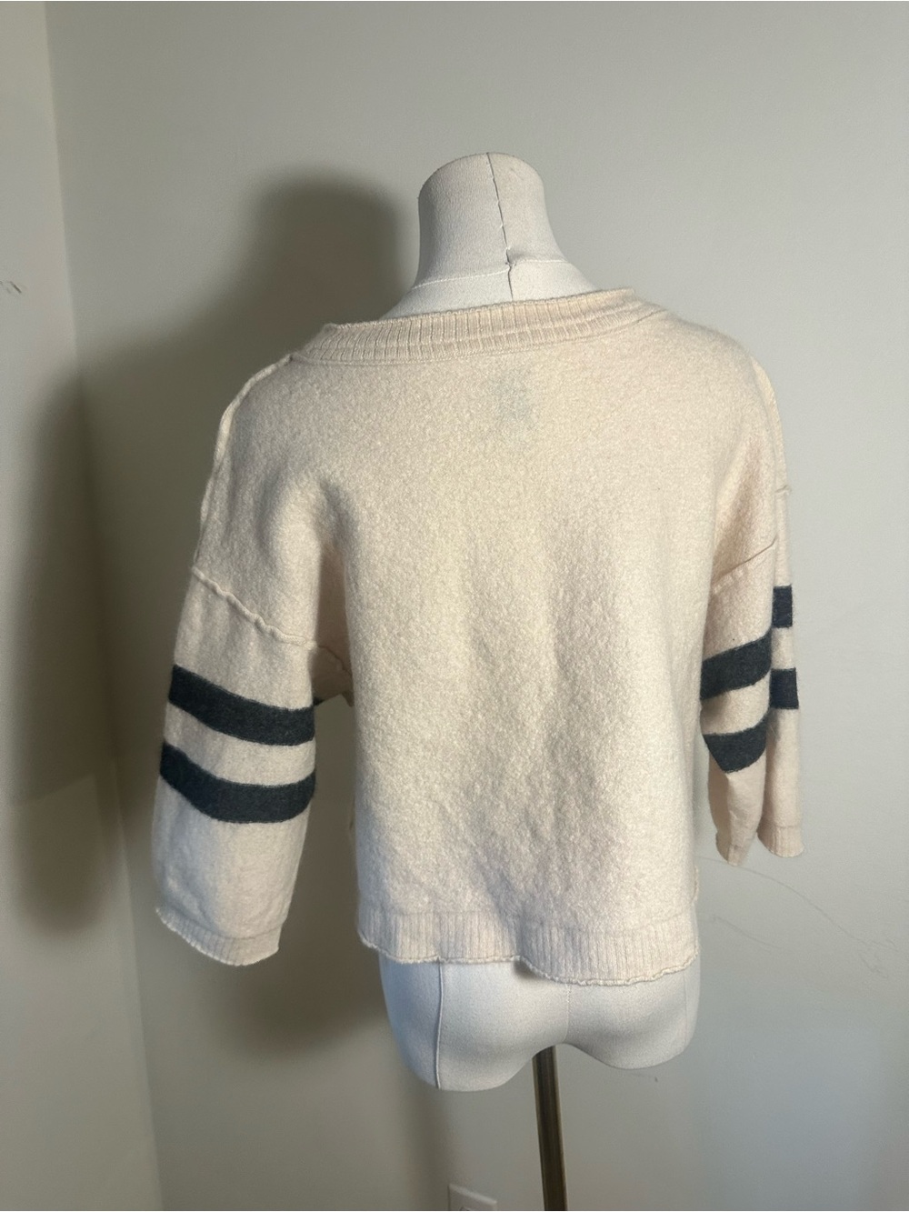 Maeve 100% Cashmere Striped Cropped Sweater Large Cream/Black Anthropologie - Picture 9 of 13